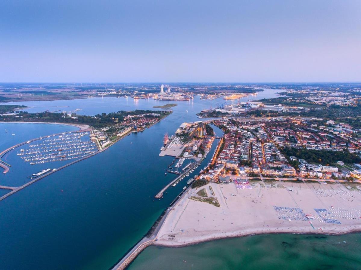 Villa Diana, Koje, In Sichtweite Zum Strand Rostock Bagian luar foto